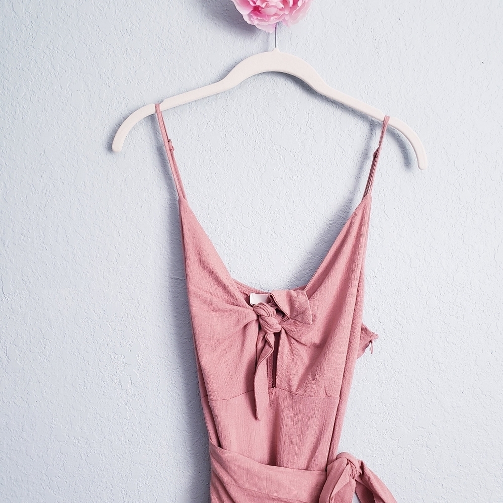 Elegant Pink Bow-Tie Dress - Picture 4 of 7